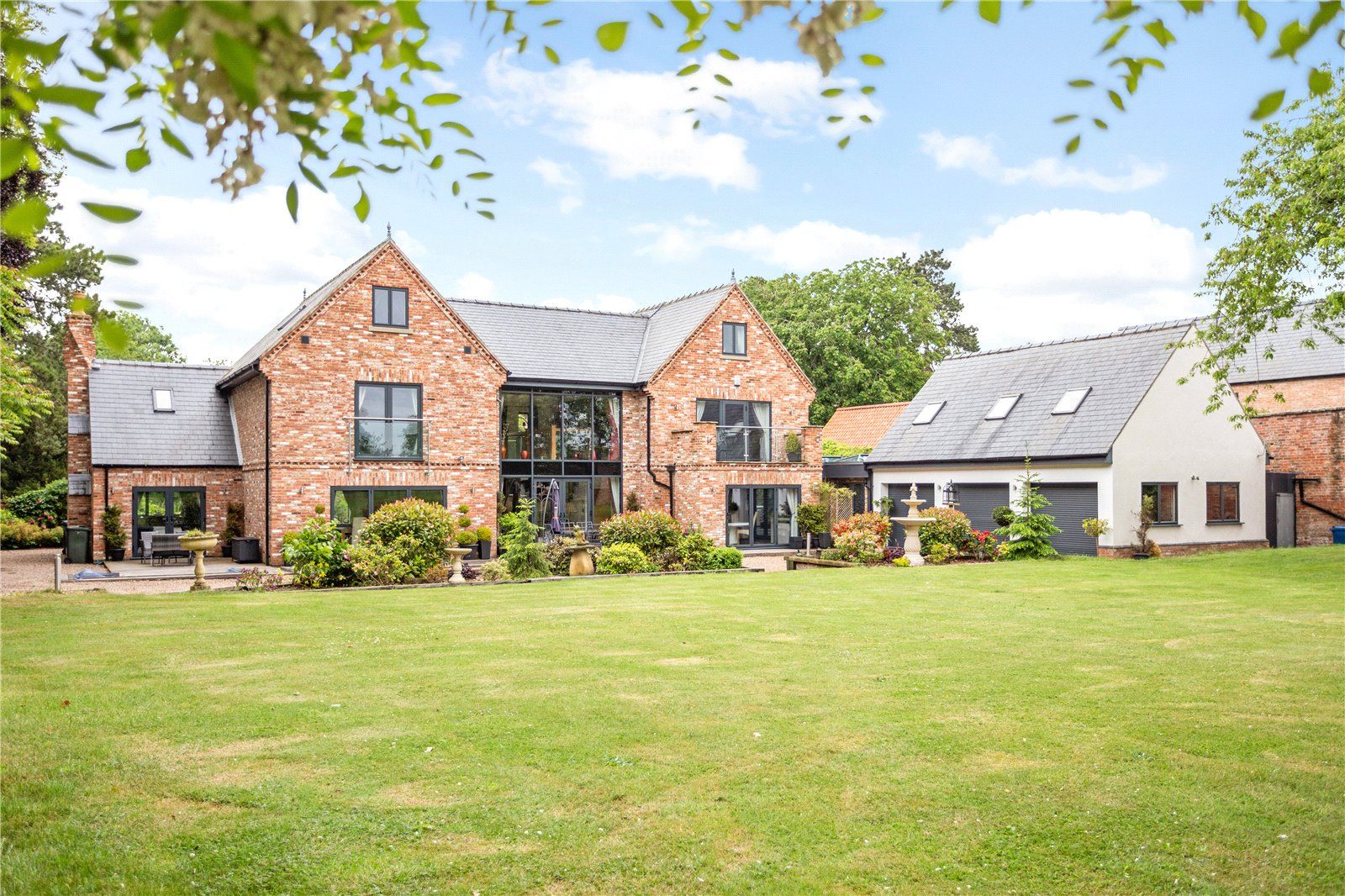 8 bed detached house for sale in Sutton Lane, Elton, Nottingham NG13