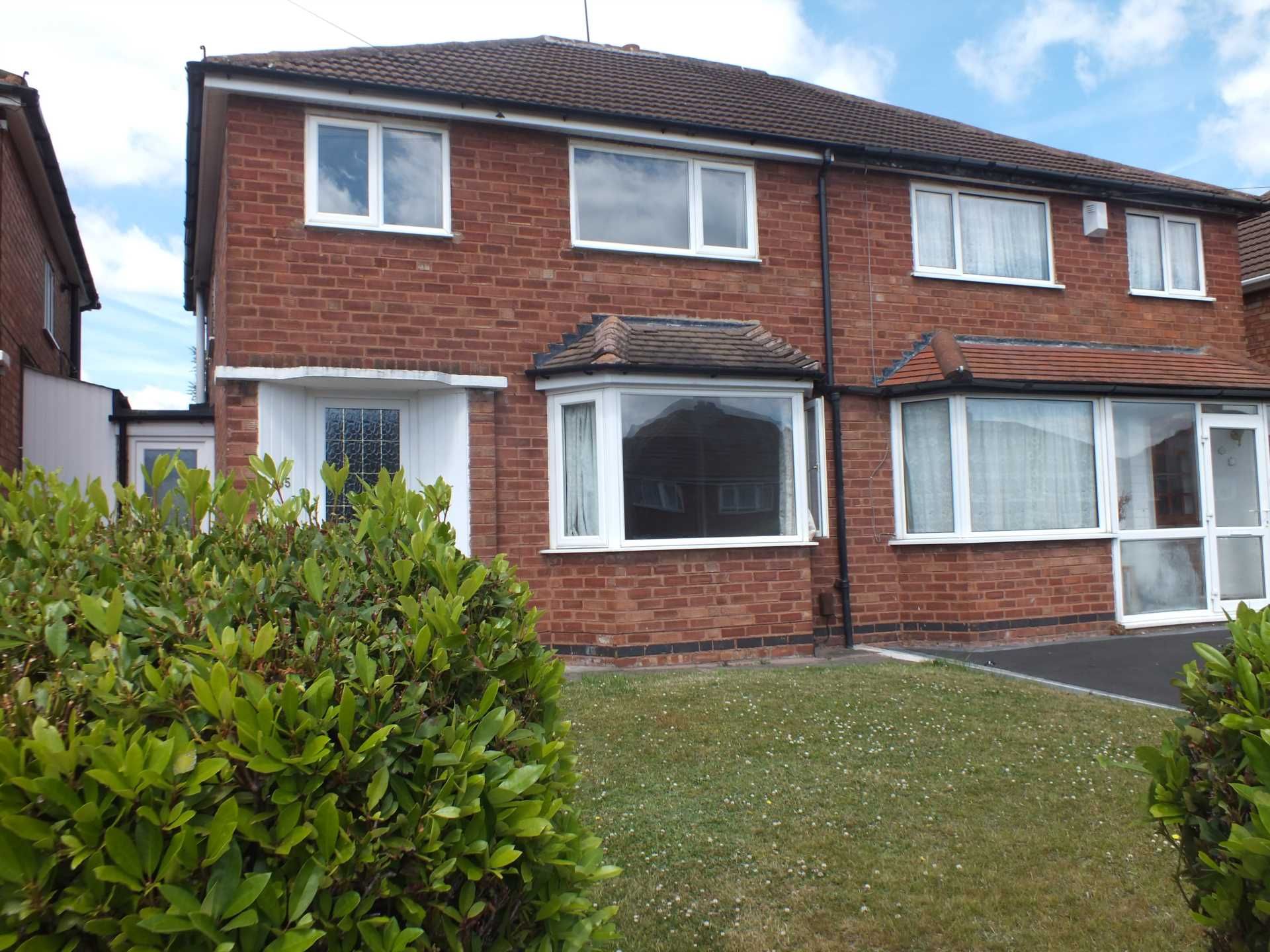 3 bed semidetached house to rent in Beechdale Avenue, Kingstanding