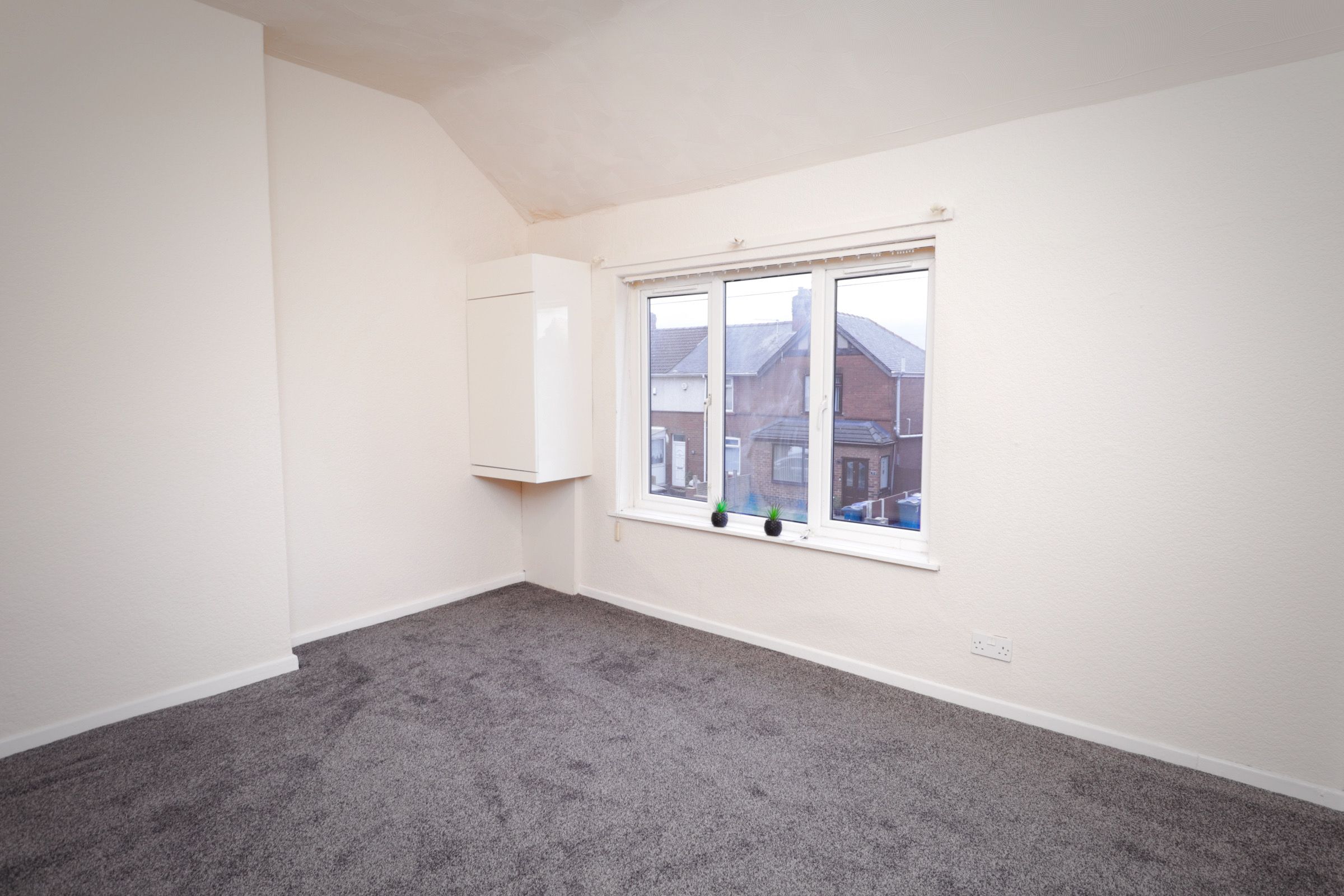 3 bed terraced house for sale in Church Road, Edlington, Doncaster DN12 Zoopla