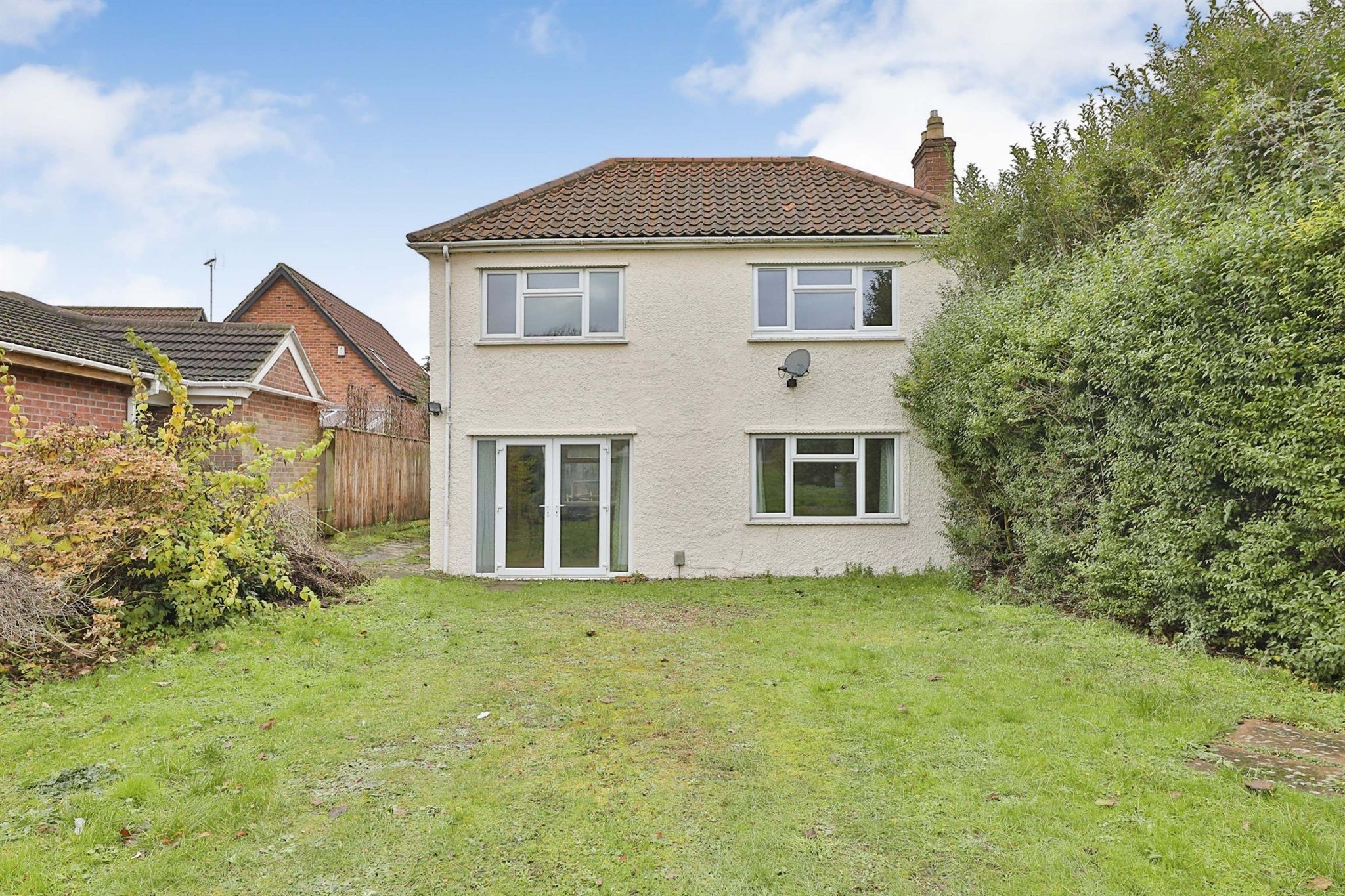 3 bed linkdetached house for sale in Harvey Lane, Thorpe St. Andrew