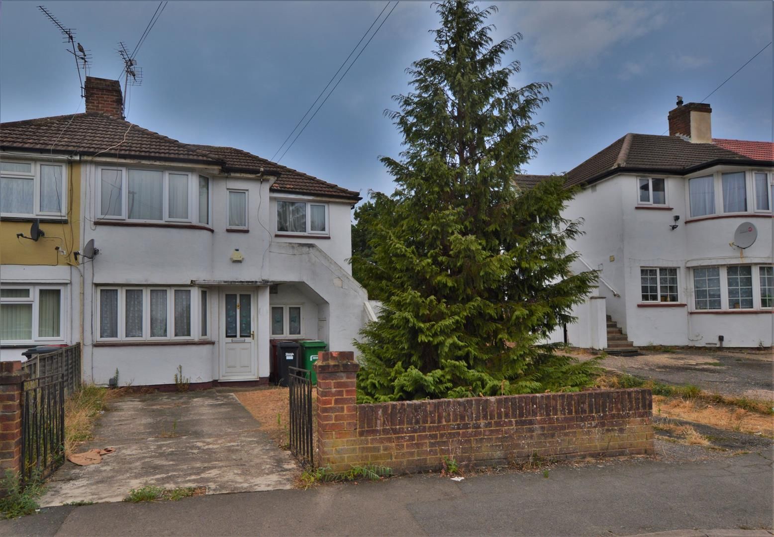 1 bed for sale in Stafford Avenue, Farnham Royal, Slough SL2 Zoopla