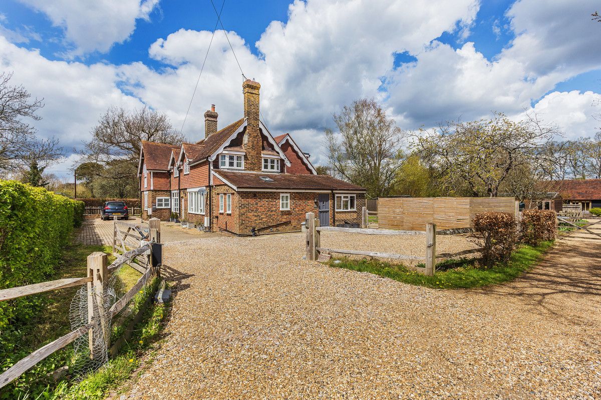 3 bed semidetached house for sale in Hever Road, Edenbridge TN8 Zoopla