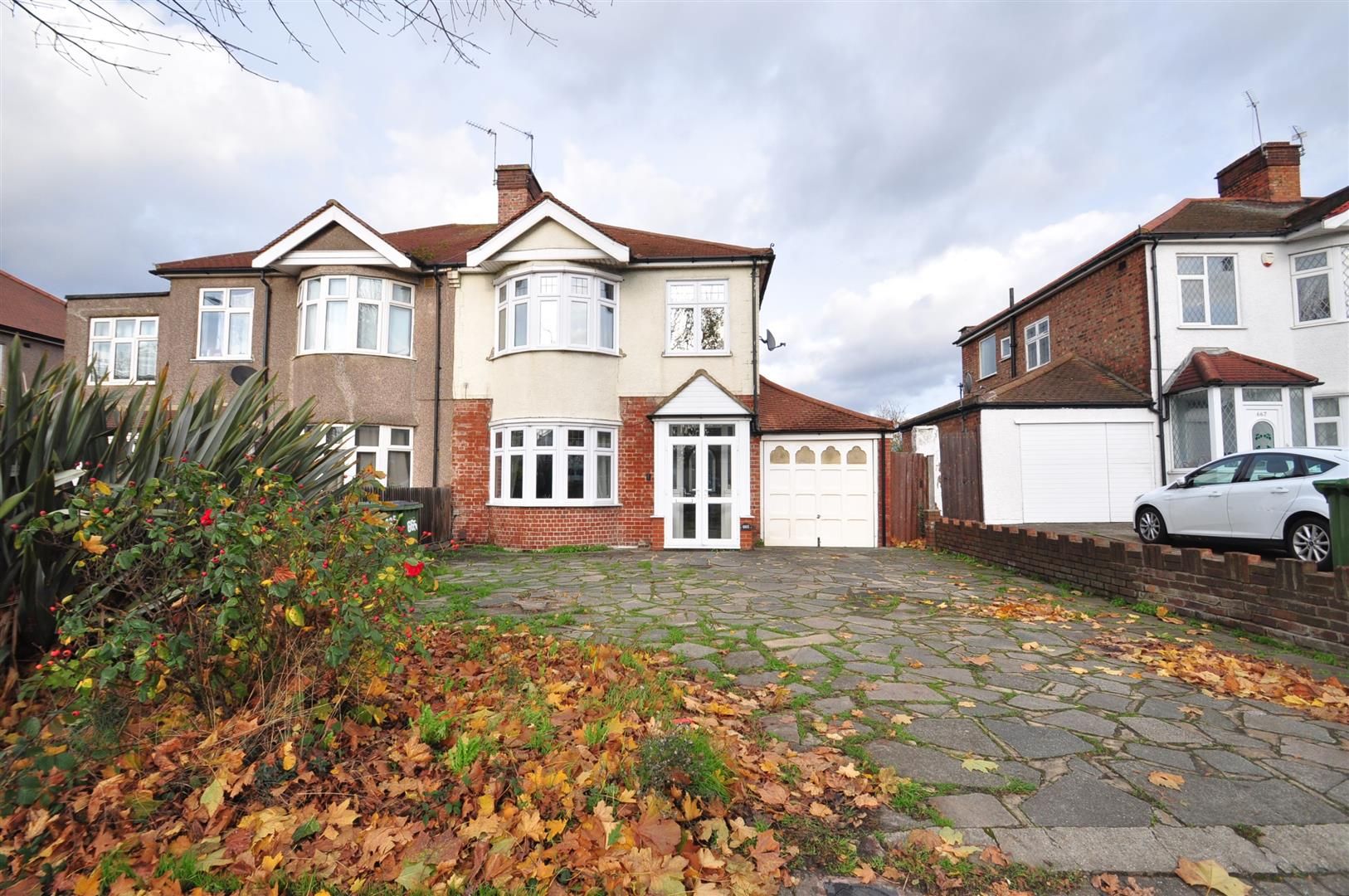 3 bed semidetached house for sale in Sidcup Road, London SE9 Zoopla