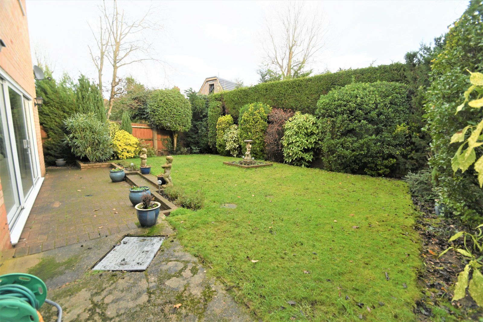 4 bed detached house for sale in Haynes Close, Langley, Berkshire SL3