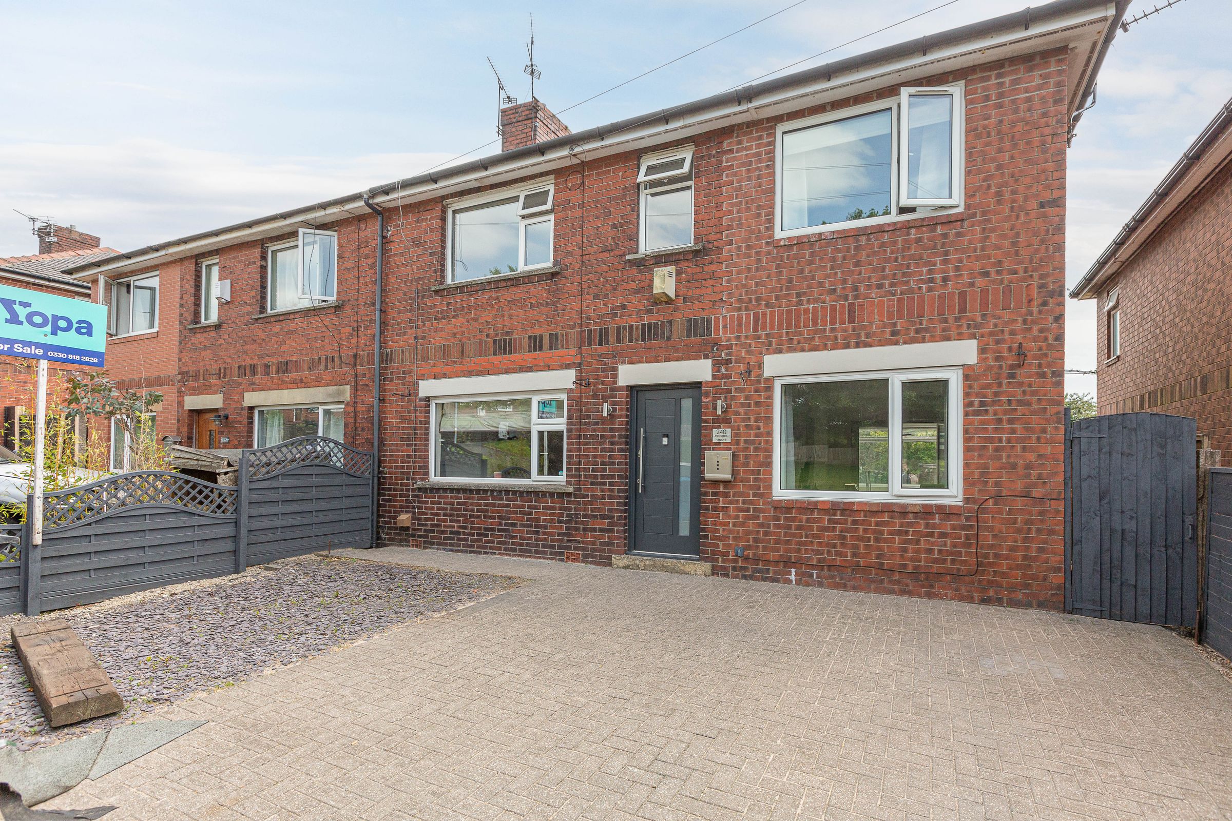 3 bed semidetached house for sale in Cooper Street, Springhead, Oldham