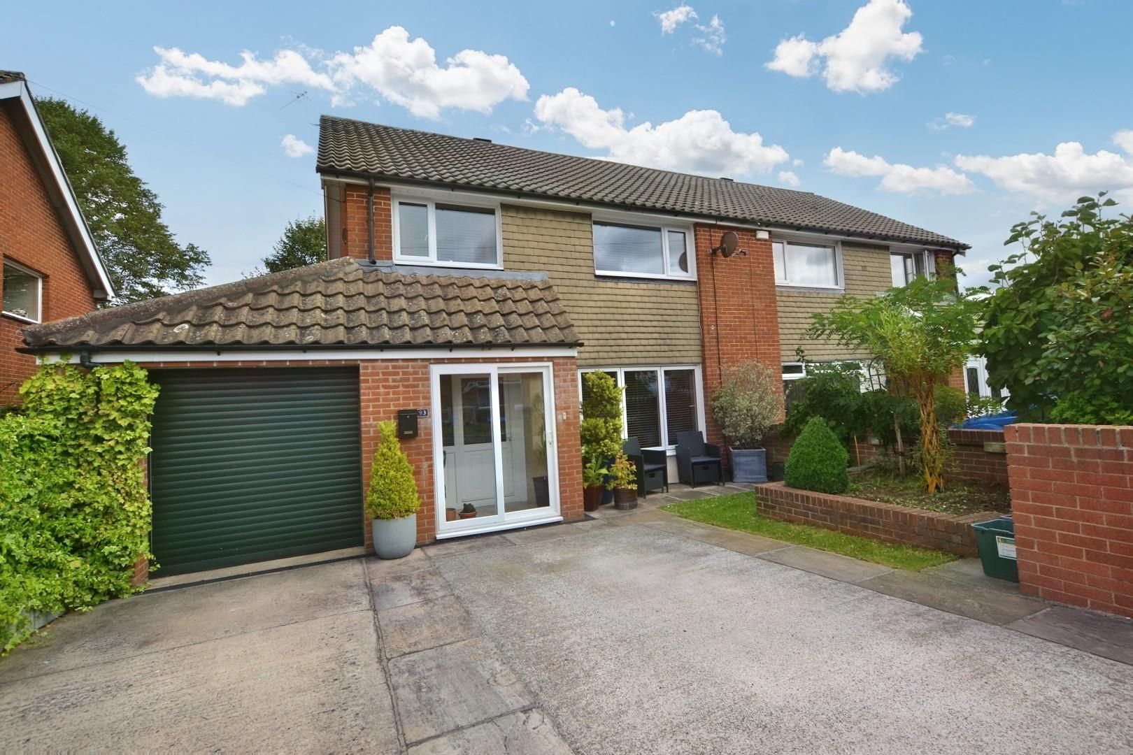 3 bed semidetached house for sale in Collinson Road,