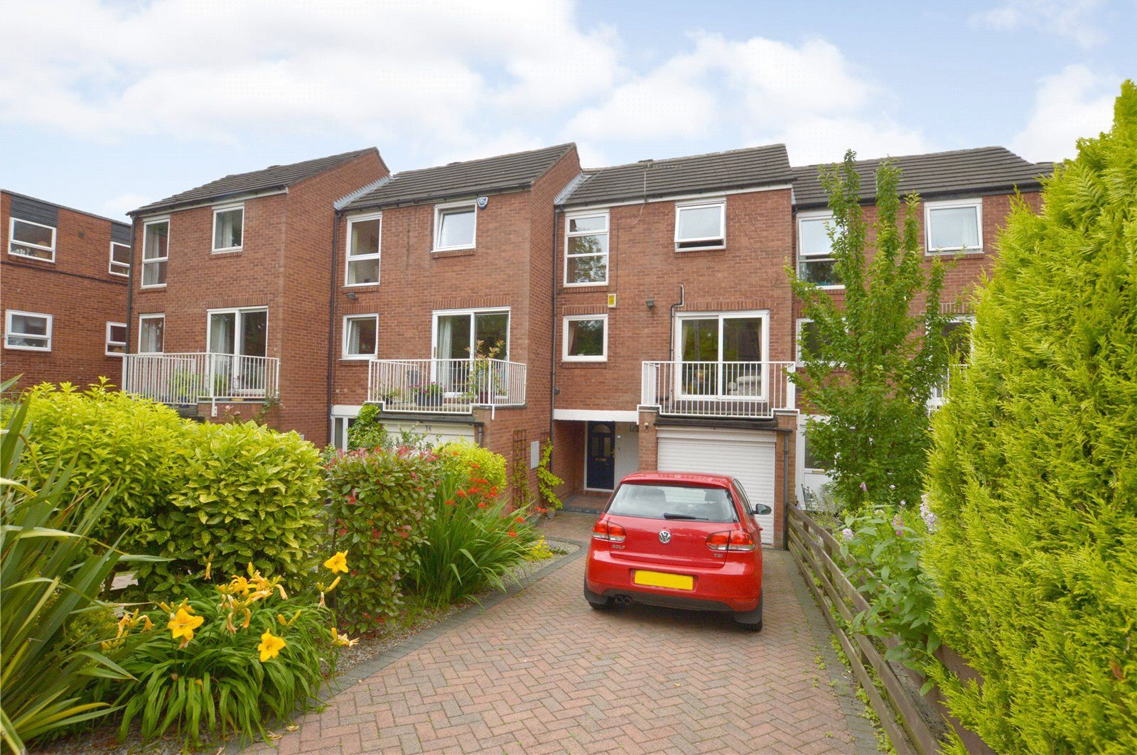 Montagu Drive, Oakwood, Leeds LS8