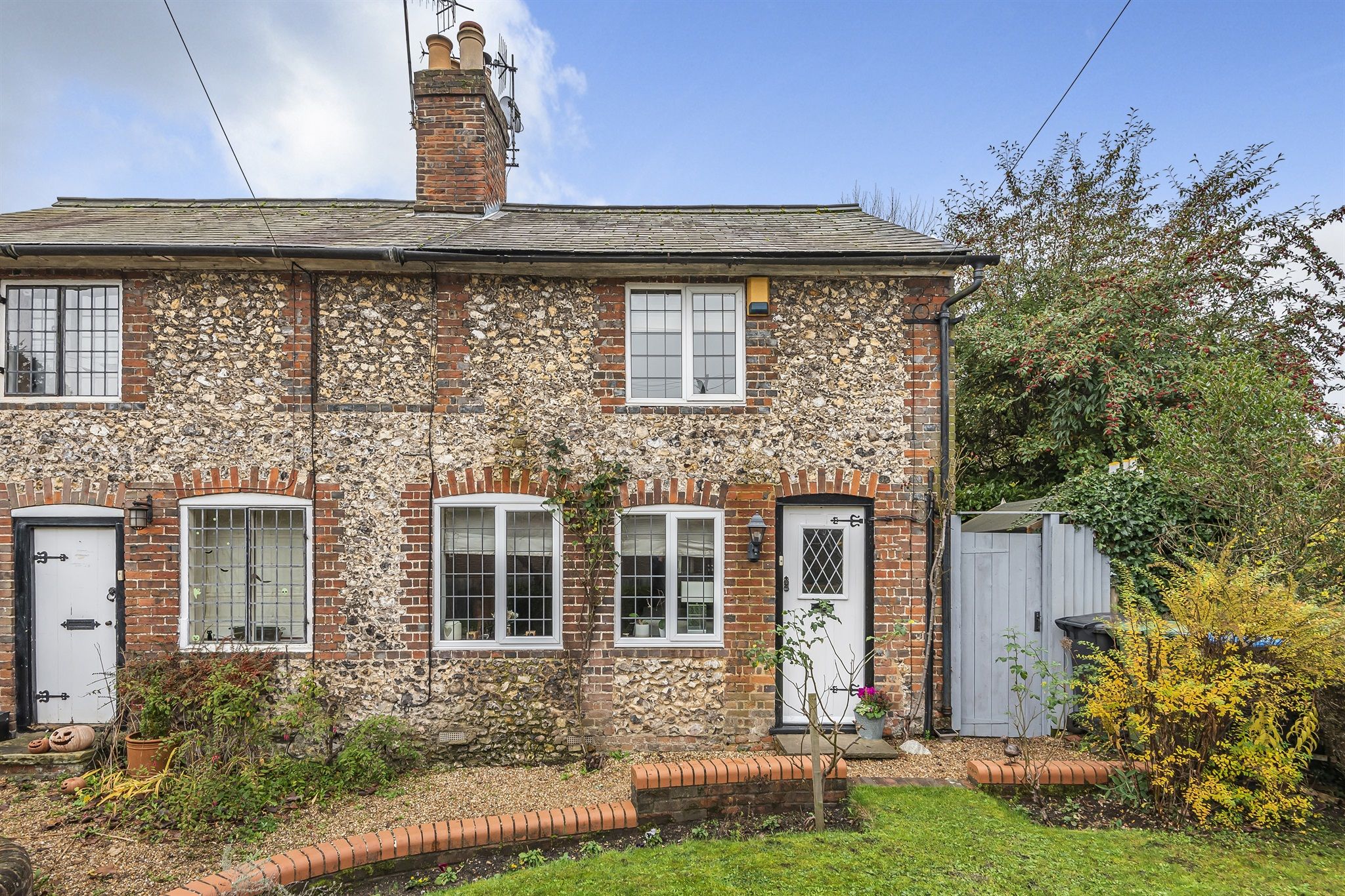 2 bed semidetached house for sale in High Street, Northchurch