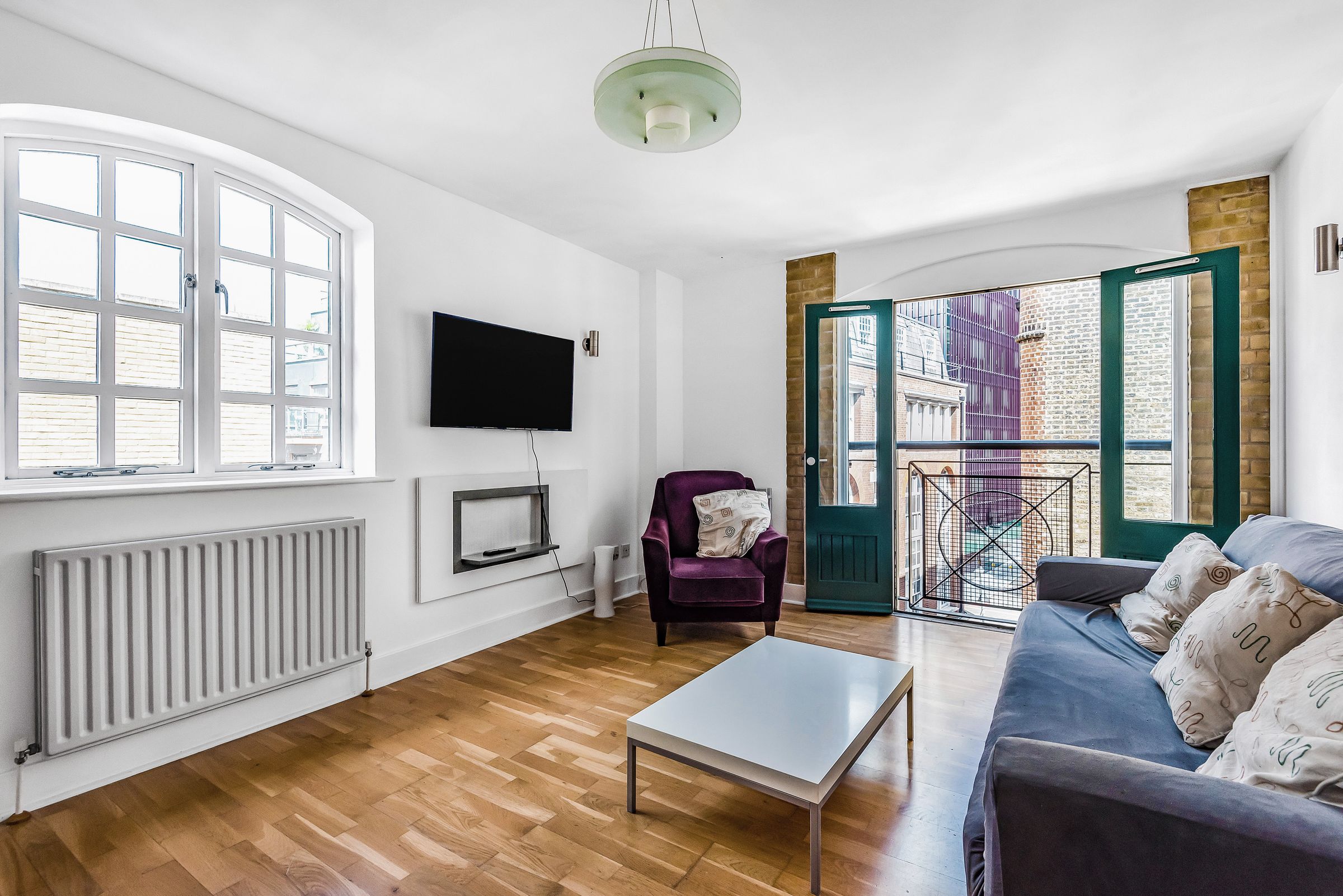 Lion Court, Magdalen St SE1  