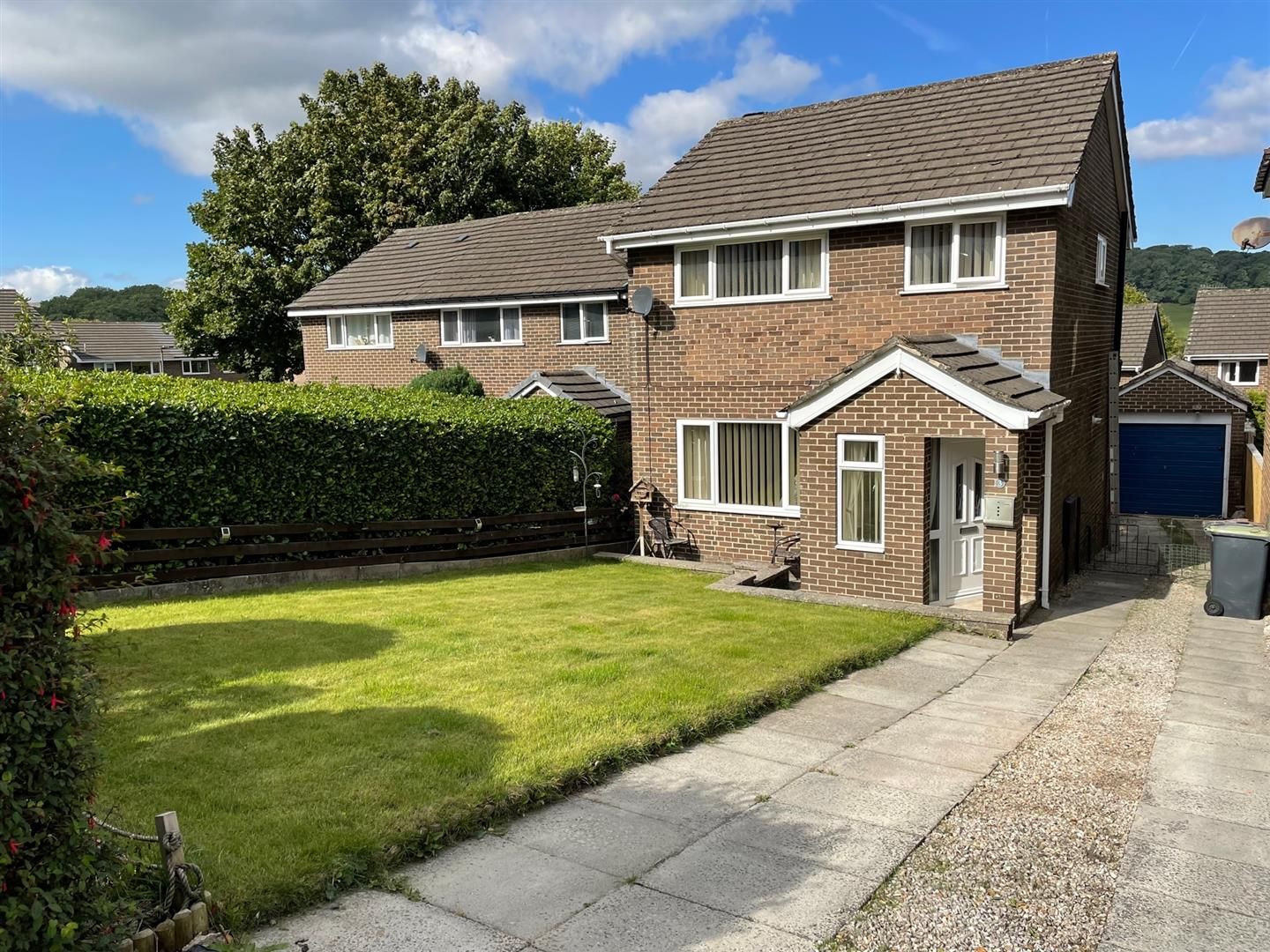 3 bed detached house for sale in Clifton Drive, Buxton, Derbyshire SK17