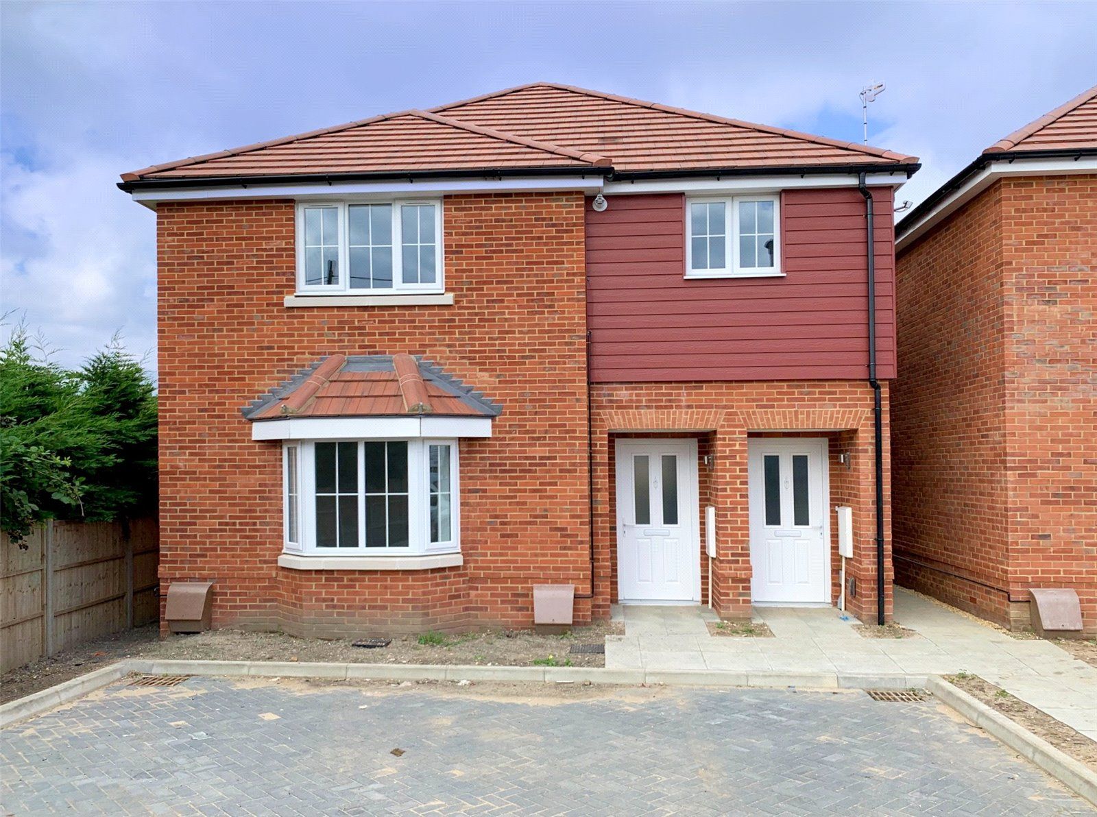 Flat 1, 4 Halifax Close, Worplesdon, Guildford, Surrey GU3  