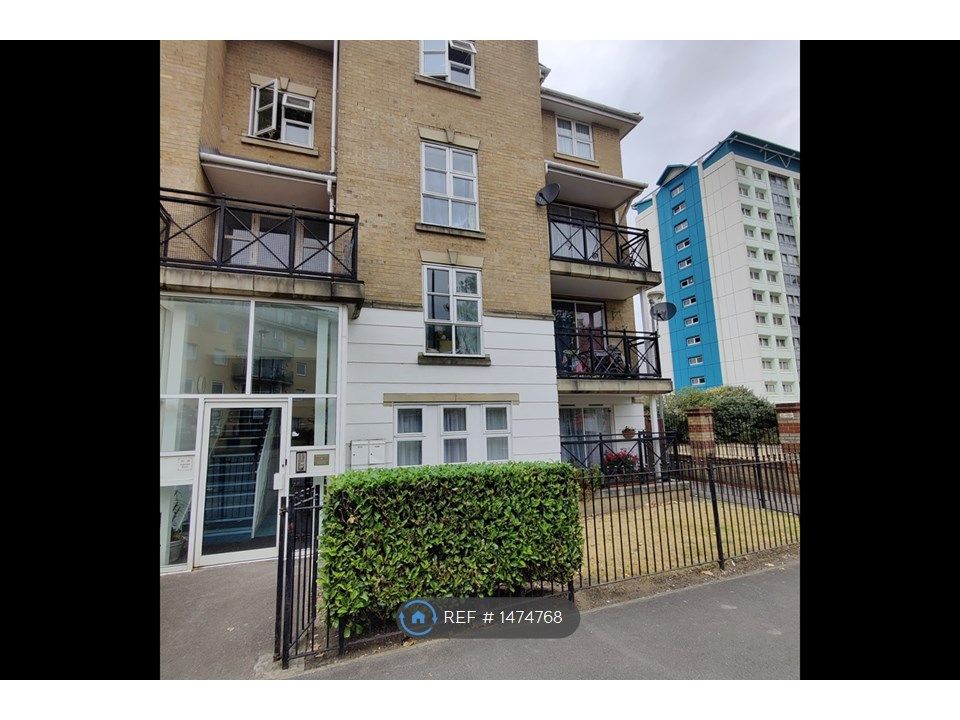 2 bed flat to rent in Highfield Road, Feltham TW13 Zoopla