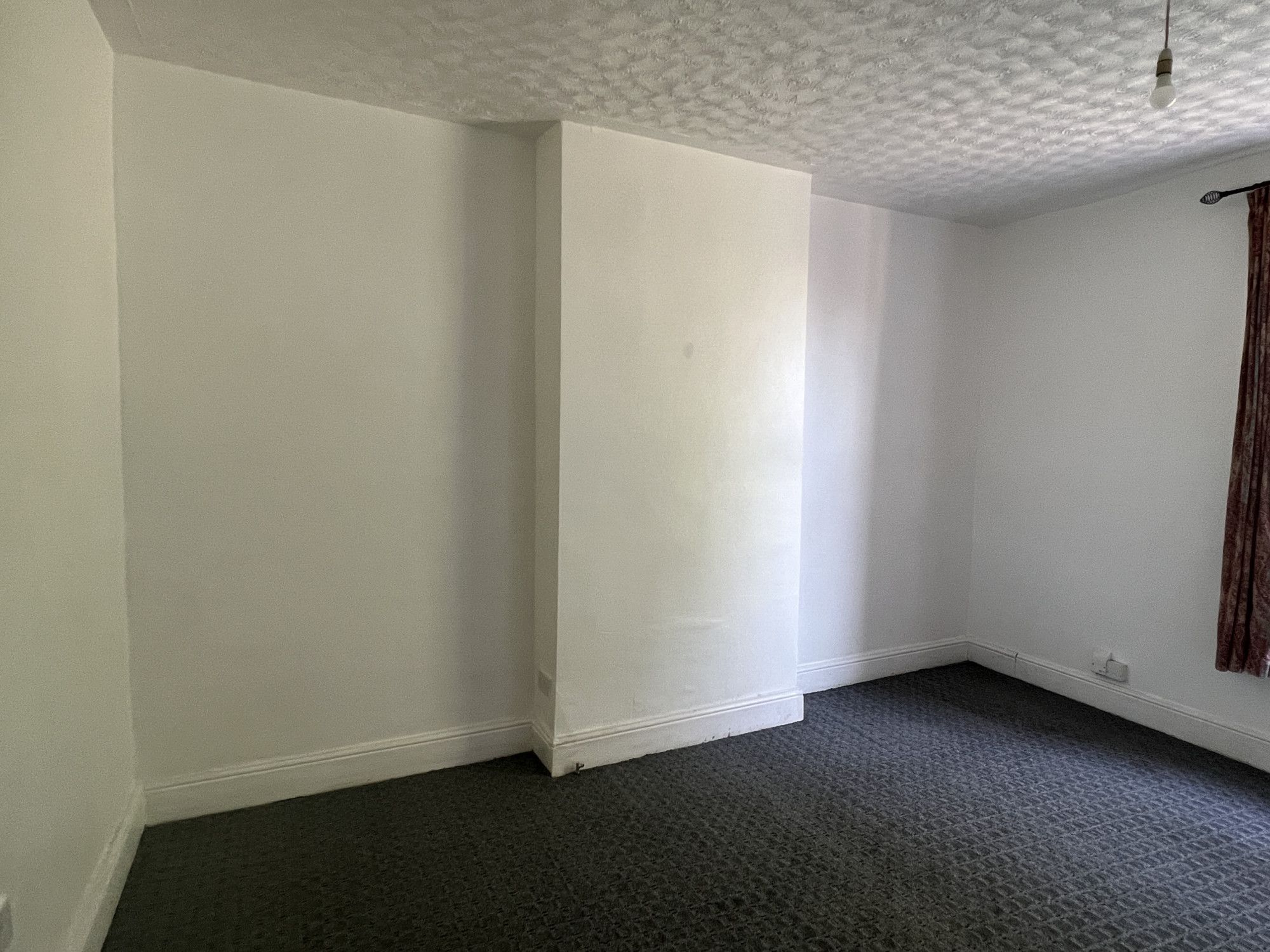 6 bed shared to rent in Upper Street, Springwood, Huddersfield, West