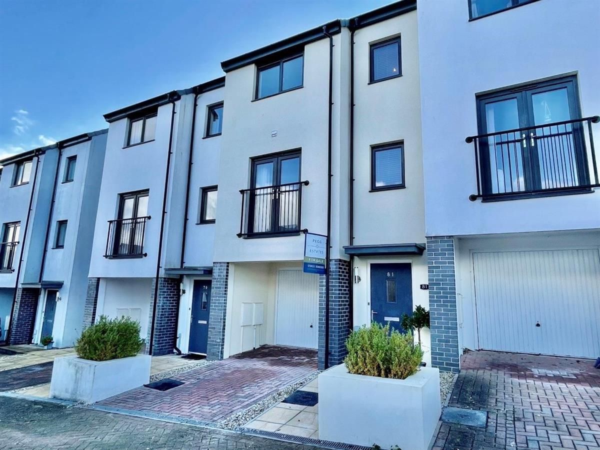 3 bed terraced house for sale in Daveys Elm View, Paignton TQ4 Zoopla
