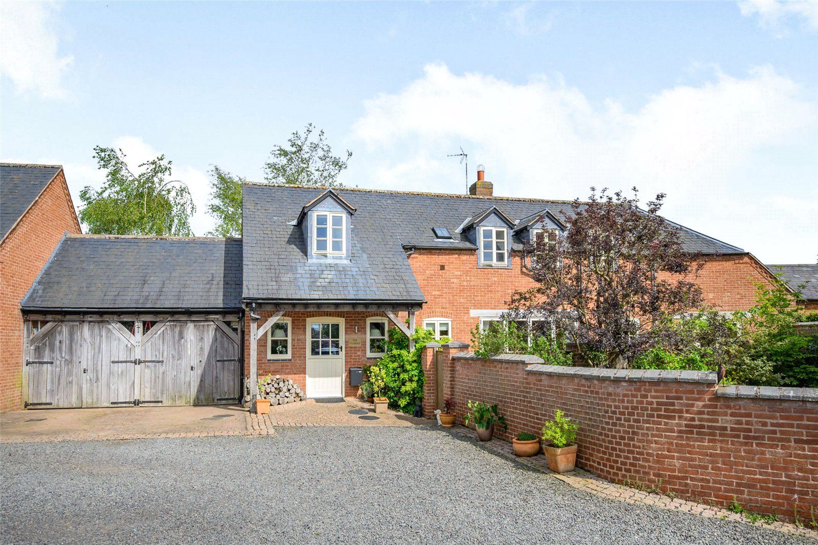 3 bed barn conversion for sale in Coombes Yard, Sibbertoft, Market