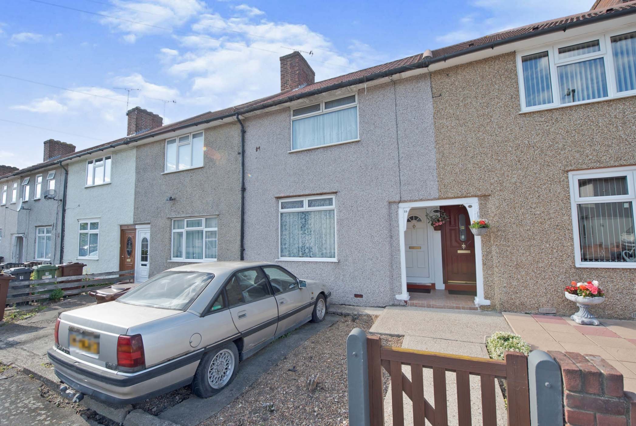 2 bed terraced house for sale in Brittain Road, Dagenham RM8 Zoopla