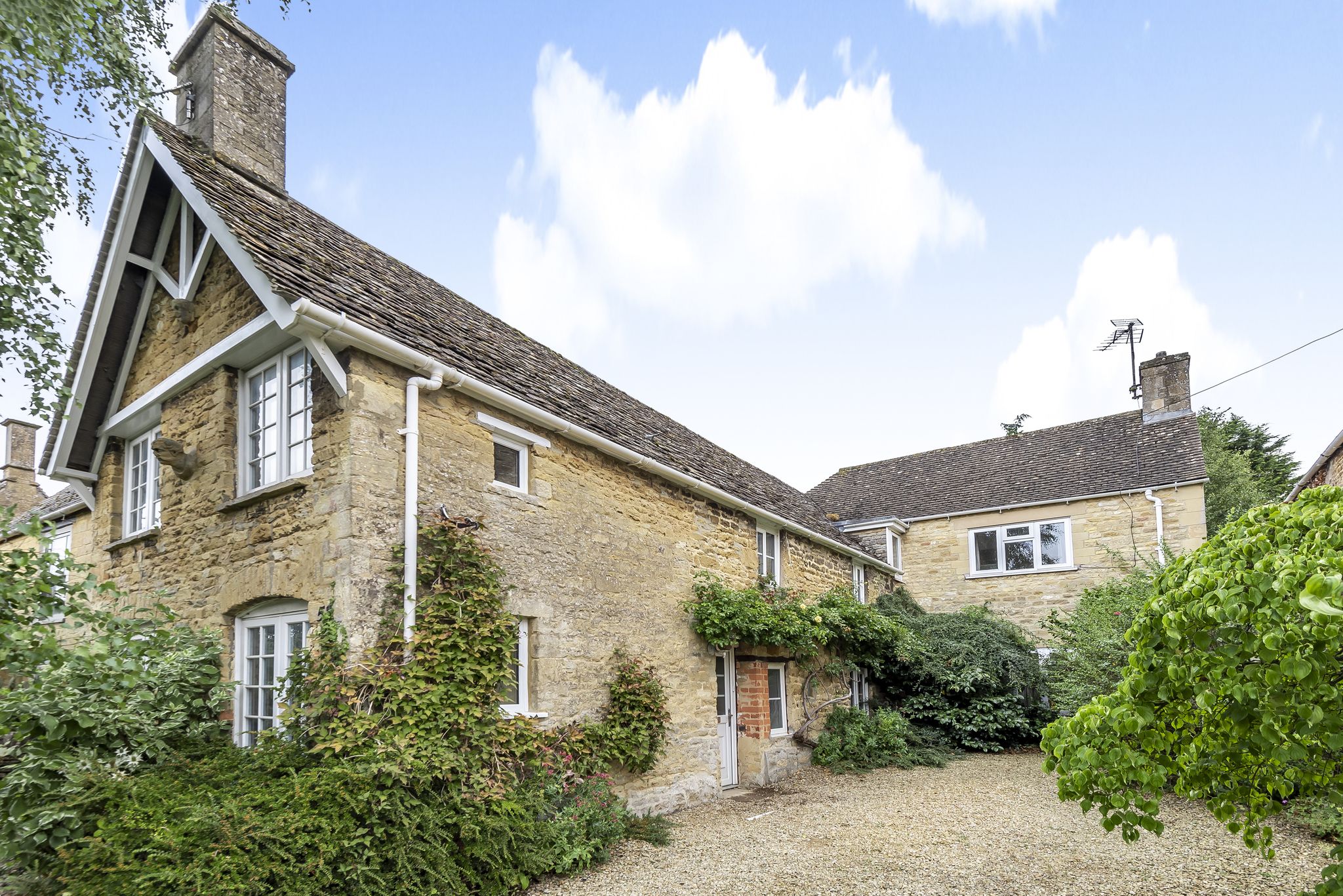3 bed detached house for sale in High Street, MiltonUnderWychwood, Chipping Norton OX7 Zoopla
