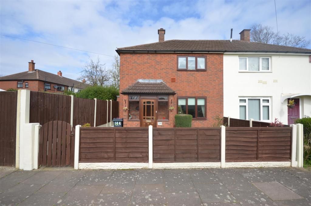 2 bed detached house to rent in Hazeldene Road, Birmingham B33 Zoopla