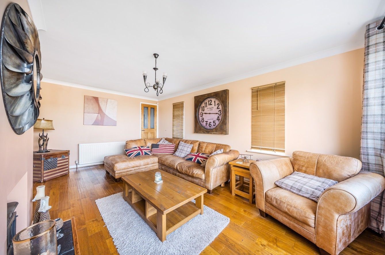 4 bed detached house for sale in Heathfield Lane, Boston Spa, Wetherby, West Yorkshire LS23 Zoopla