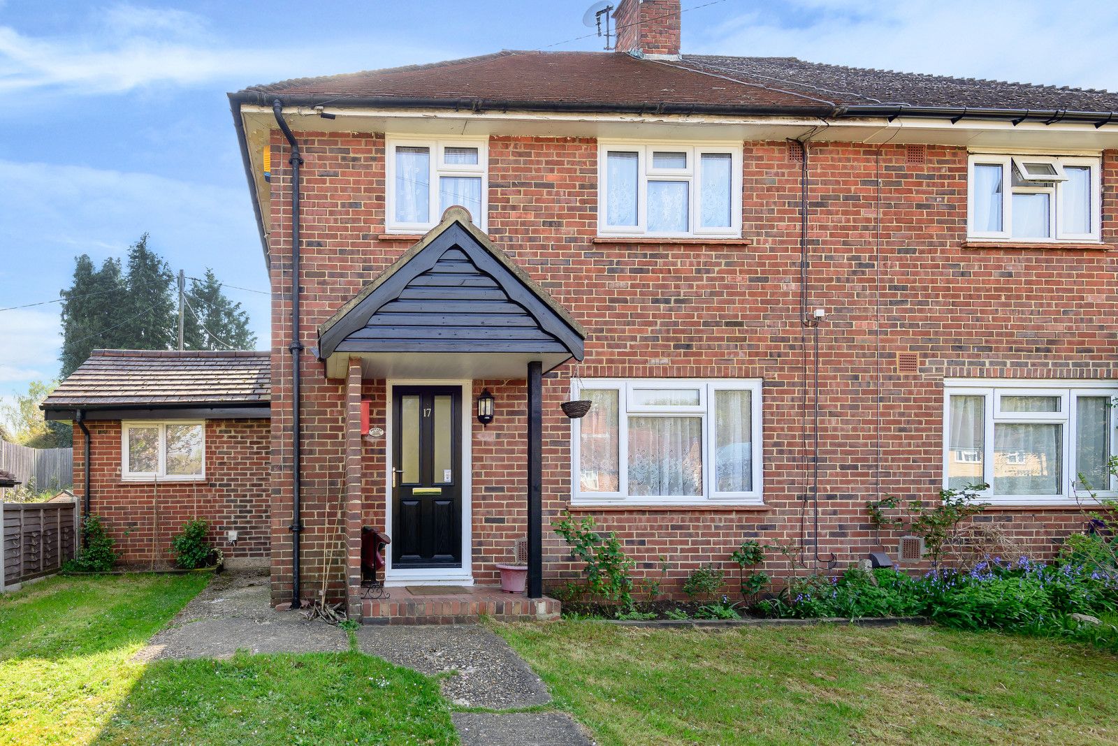 3 bed semidetached house for sale in Croft Road, Witley, Godalming GU8
