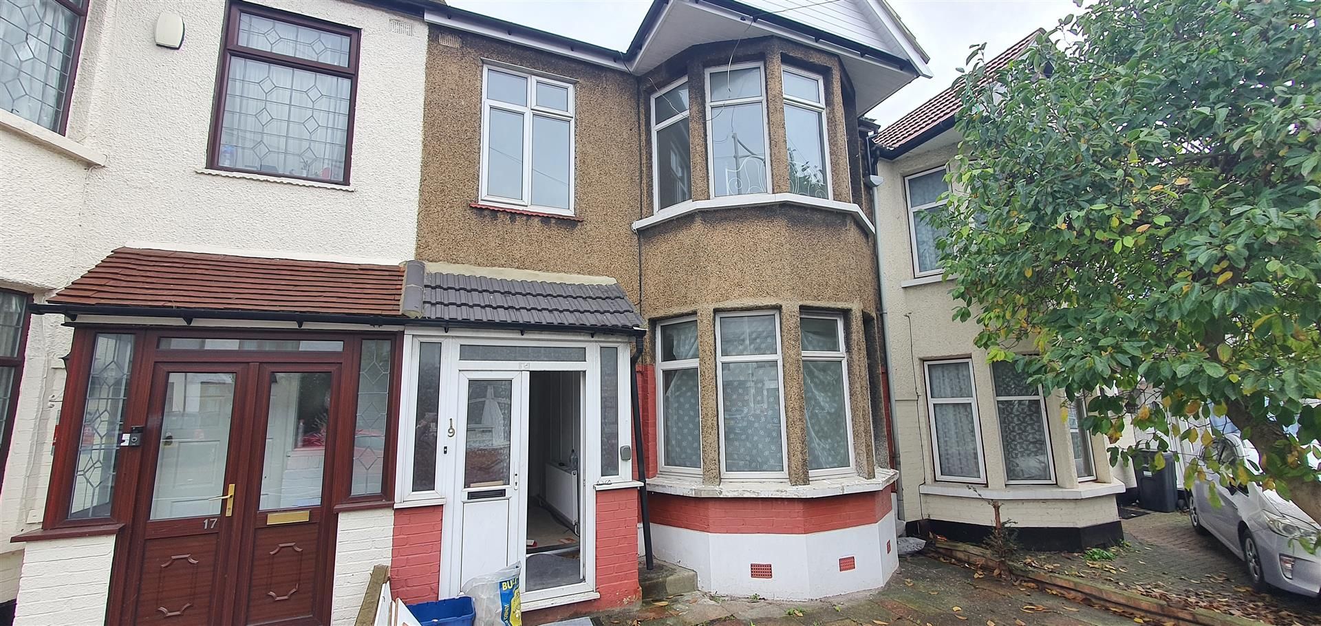 3 bed terraced house to rent in Redbridge Lane East, Ilford IG4 Zoopla
