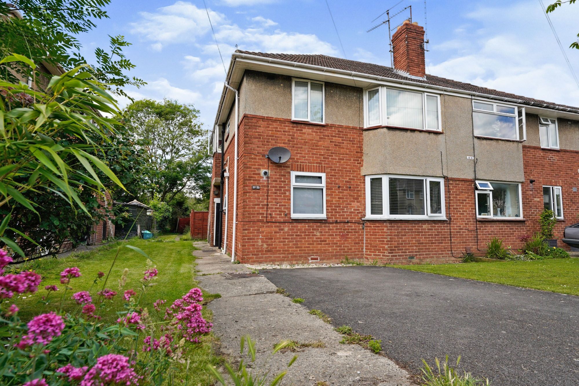 2 bed for sale in Orchard Avenue, Cheltenham, Gloucestershire GL51 Zoopla