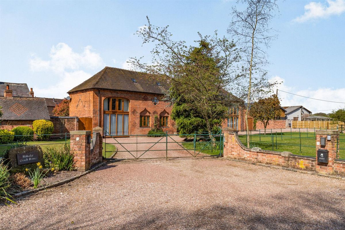 5 bed detached house for sale in Wolseley Bridge, Stafford