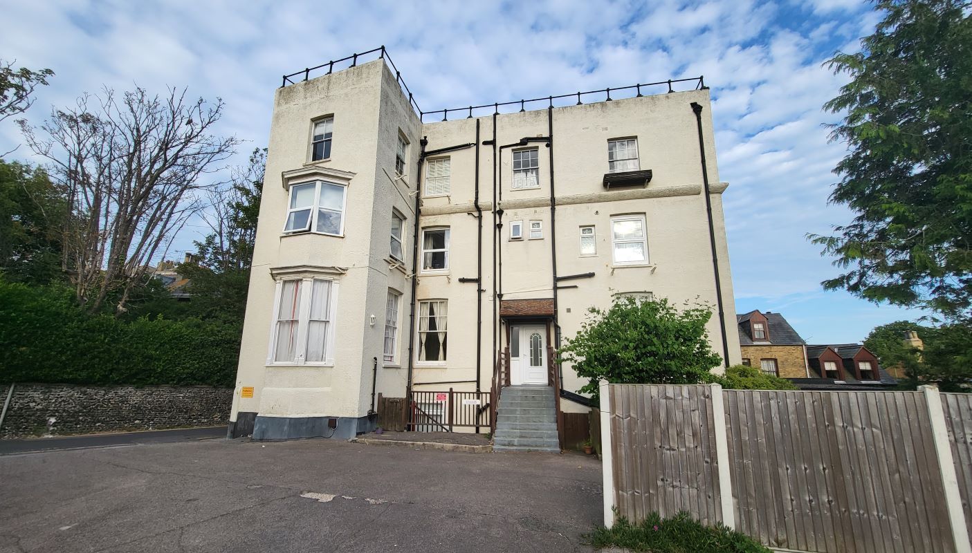 Block of flats for sale in 11 Crow Hill, Broadstairs, Kent CT10 Zoopla