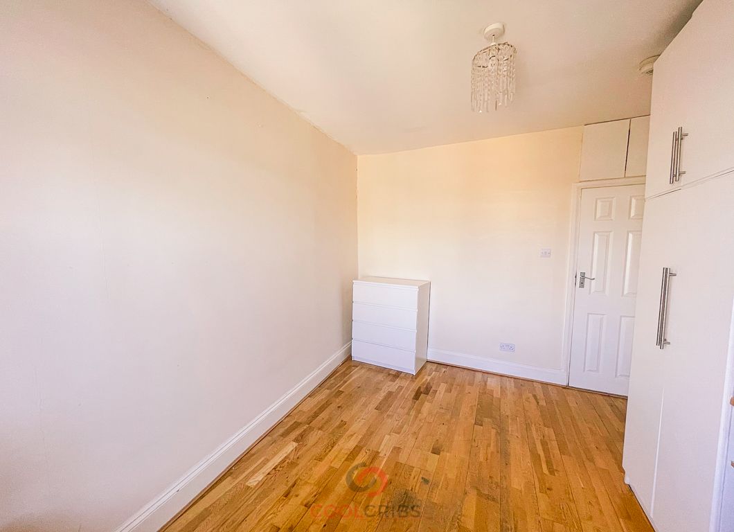 Studio to rent in Blythe Road, London W14 Zoopla