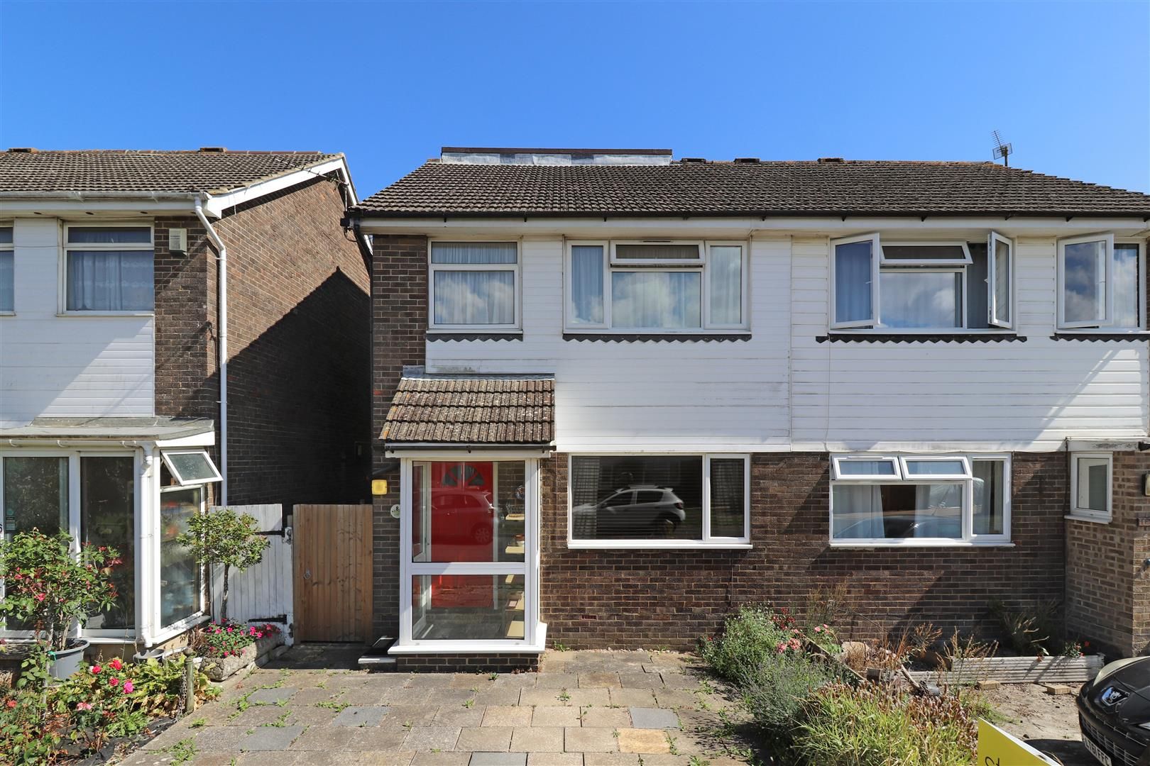 4 bed semidetached house for sale in Bramble Drive, Hailsham BN27 Zoopla
