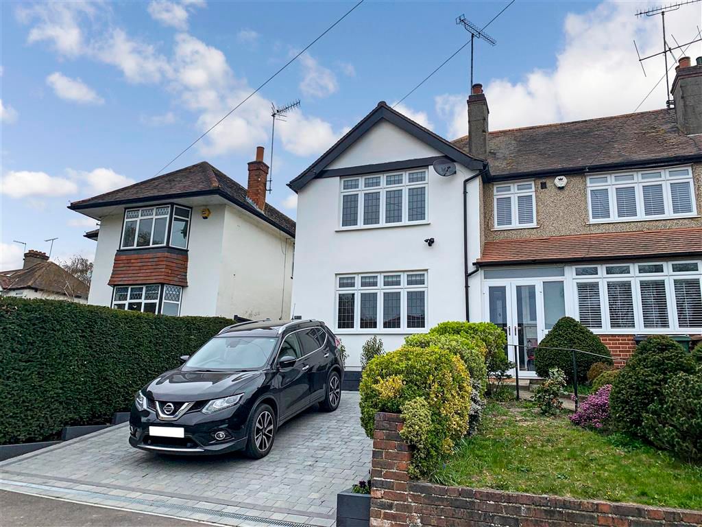 Manor Way, Woodmansterne, Surrey SM7  