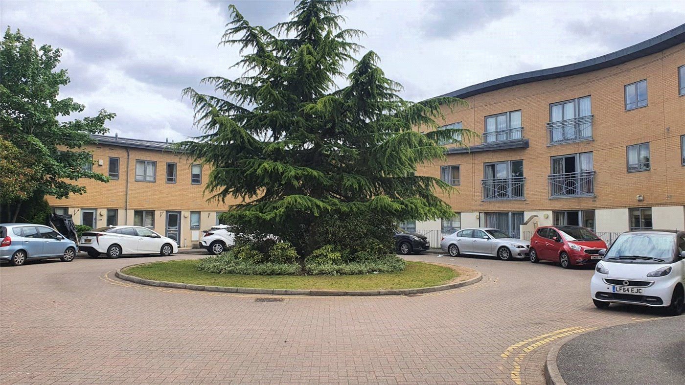 1 bed flat to rent in Sovereign Place, Harrow HA1 Zoopla