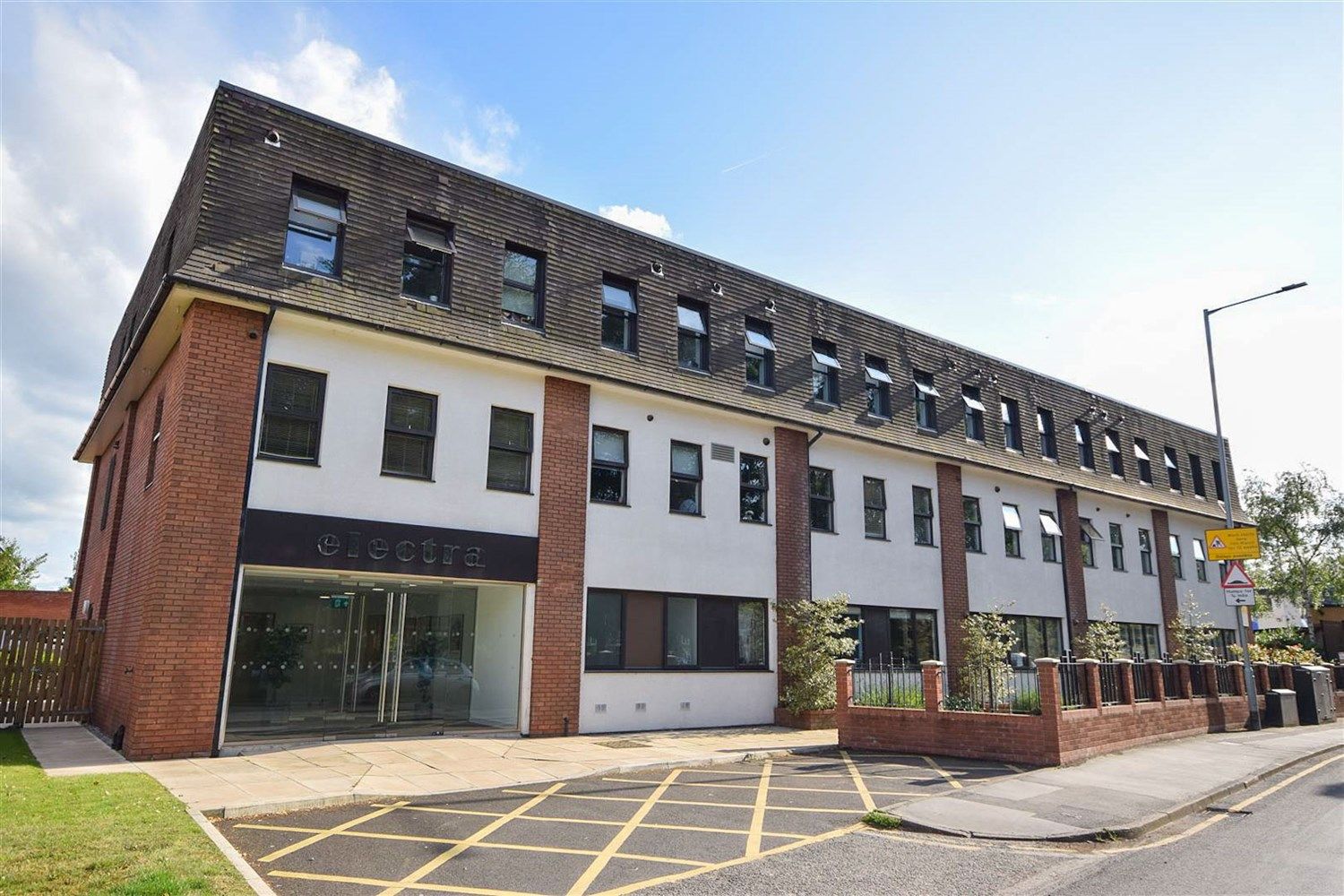 2 bed flat for sale in Stockport Road, Cheadle SK8 Zoopla