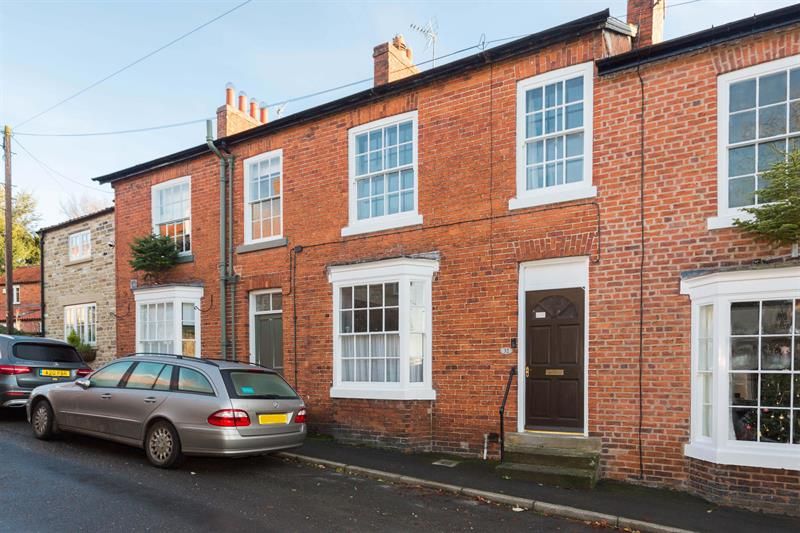 3 bed terraced house for sale in Castlegate, Kirkbymoorside, York YO62