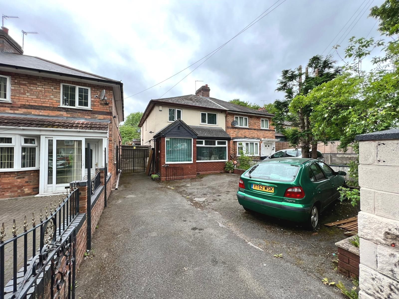 3 bed semidetached house for sale in Churchill Road, Bordesley Green