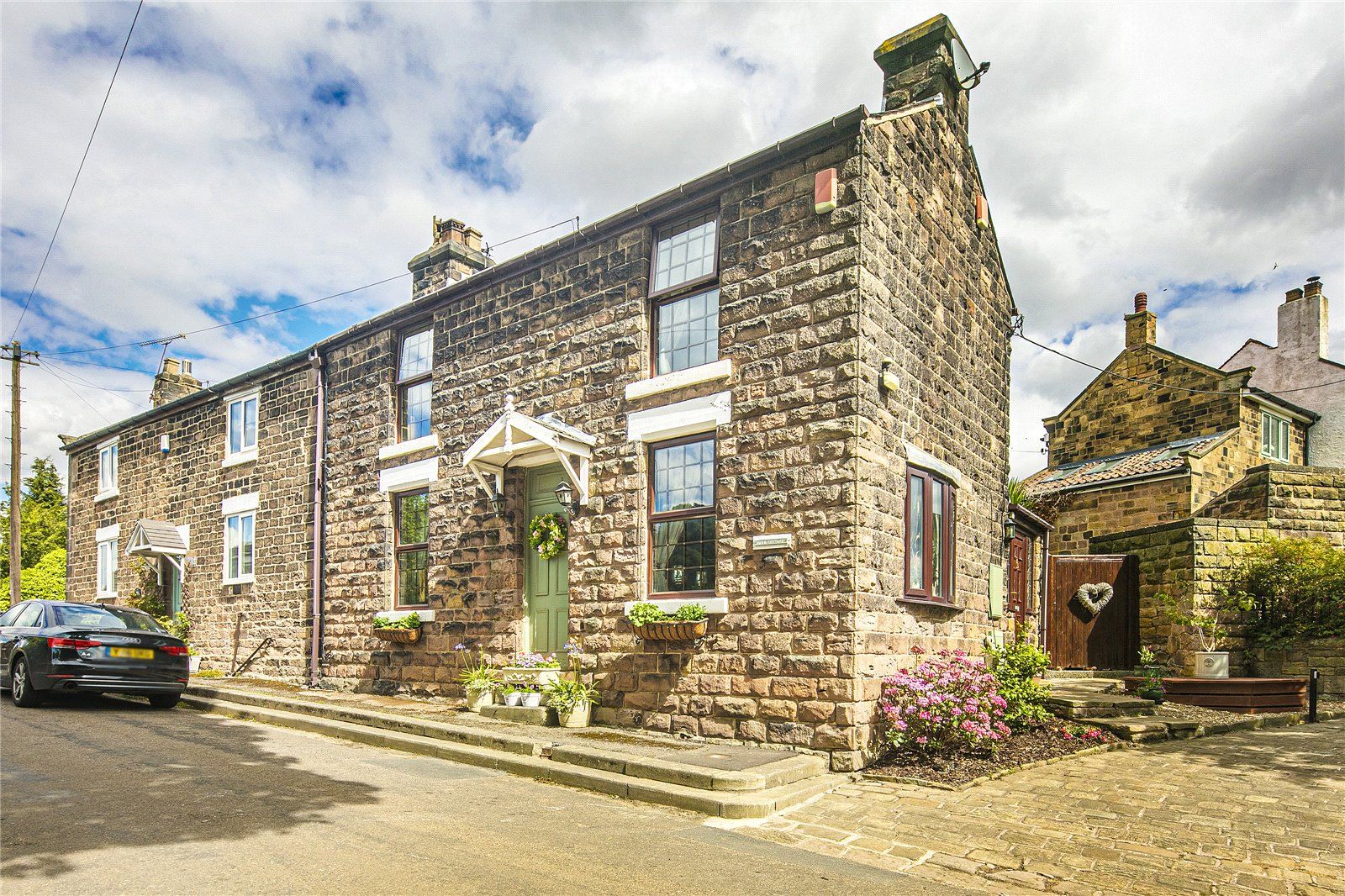 3 bed semidetached house for sale in Upper Whiston, Whiston, Rotherham