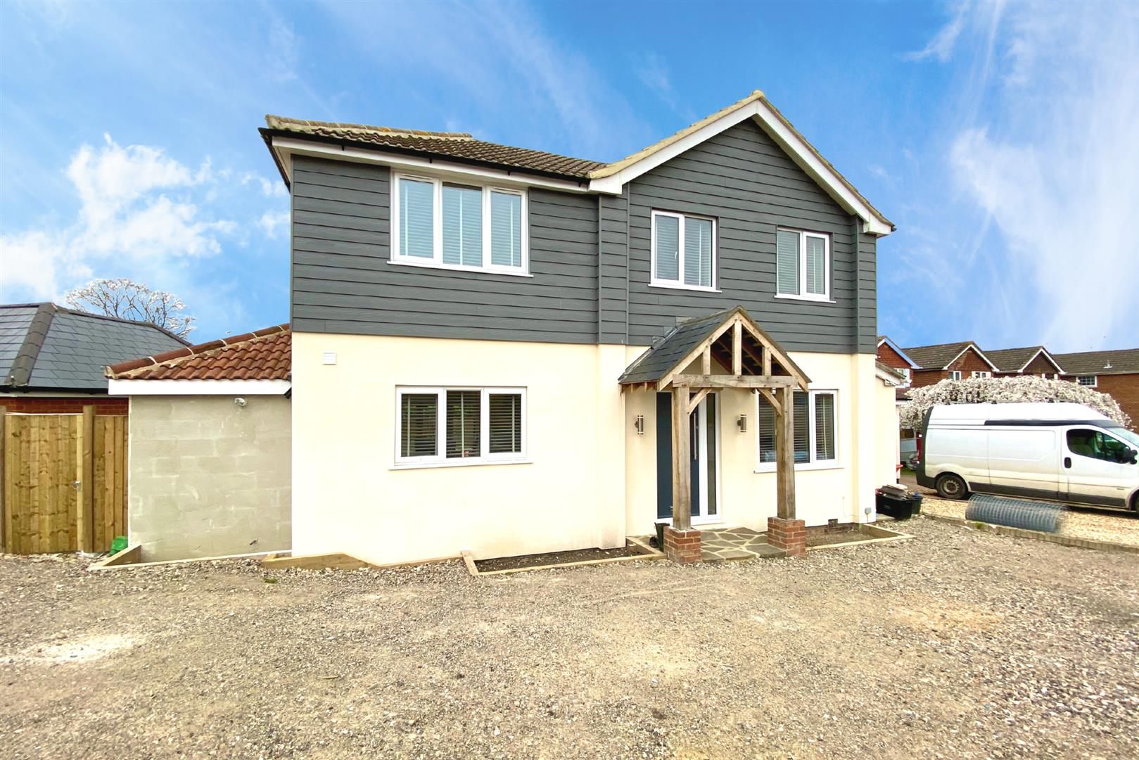 4 bed detached house for sale in Kendall Avenue, Shinfield, Reading RG2