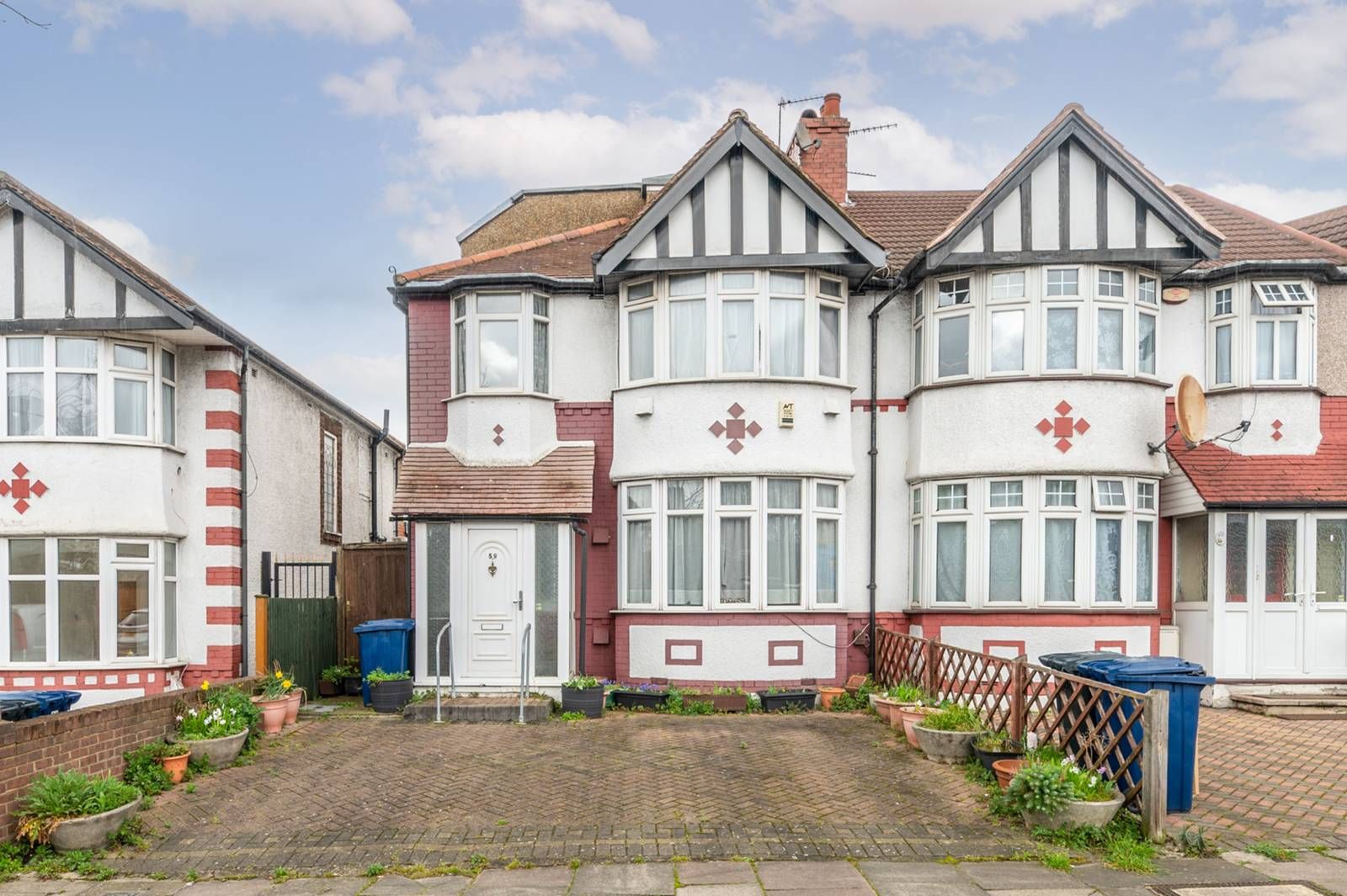 4 bed semidetached house for sale in Priory Gardens, Ealing, London W5