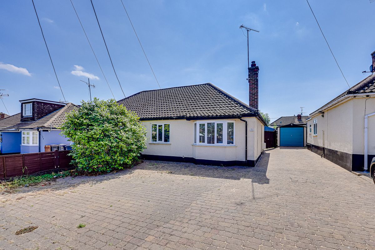 2 bed semidetached bungalow for sale in Grove Road, Rayleigh SS6 Zoopla