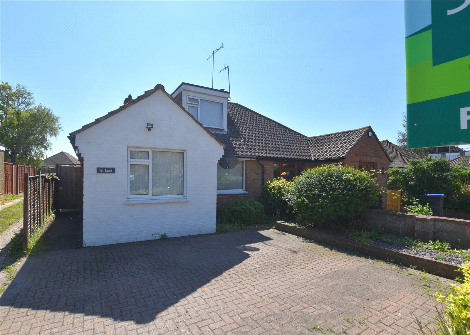 2 bed semidetached house for sale in Orchard Avenue, Lancing, West