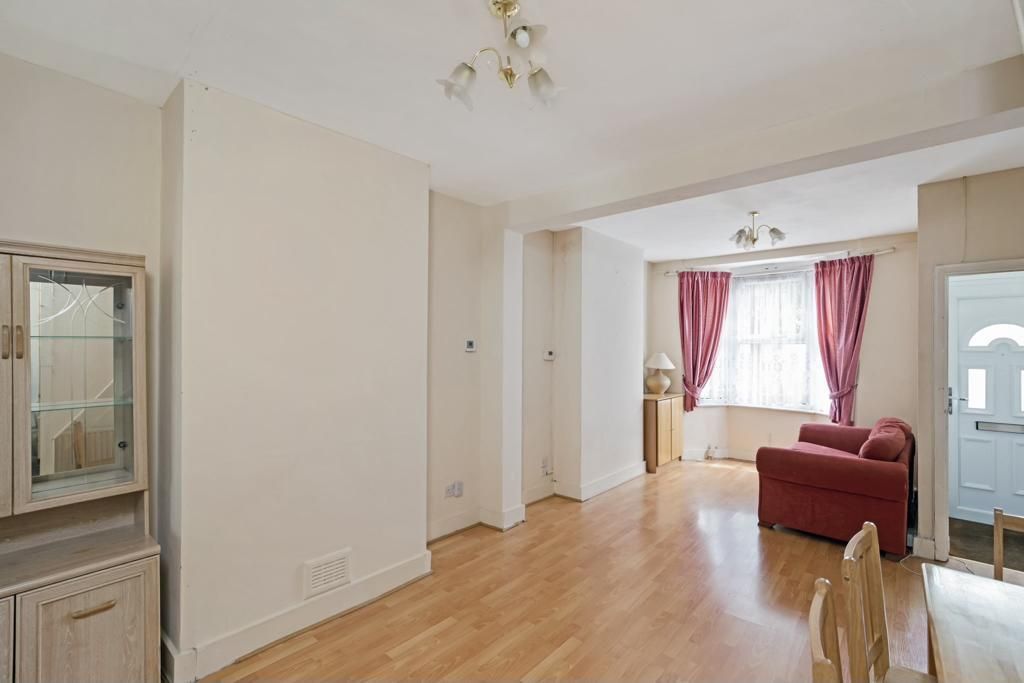 2 bed terraced house for sale in Richardson Road, London E15 Zoopla