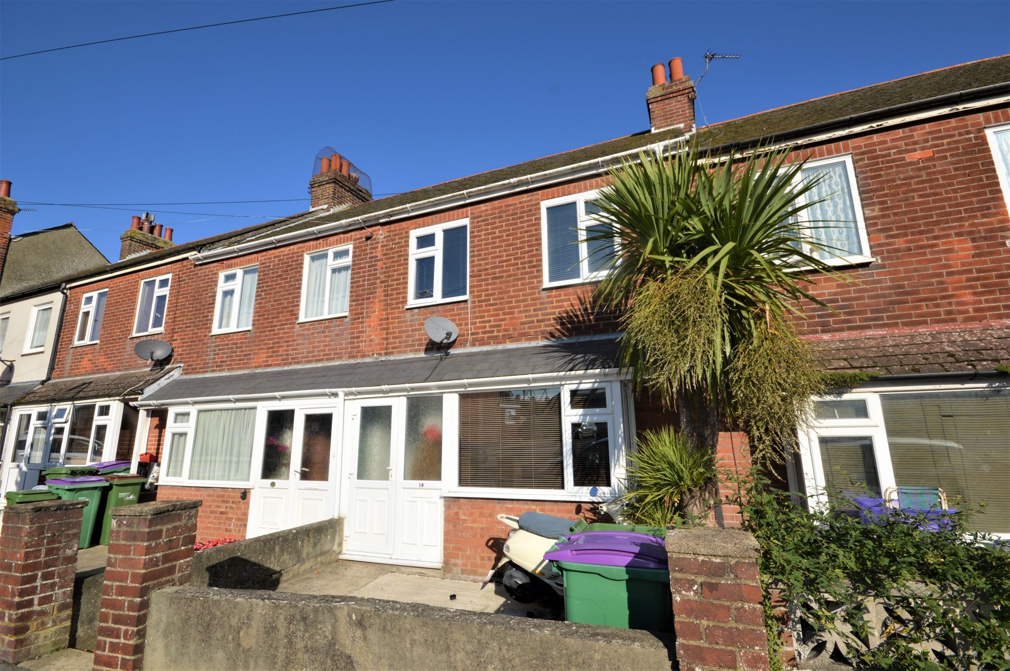 2 bed terraced house for sale in Church Road, Folkestone CT20 Zoopla