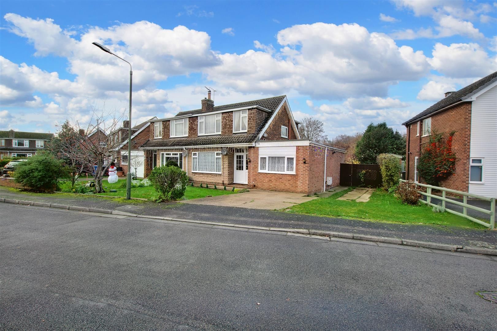 3 bed semidetached house for sale in Newbery Avenue, Long Eaton