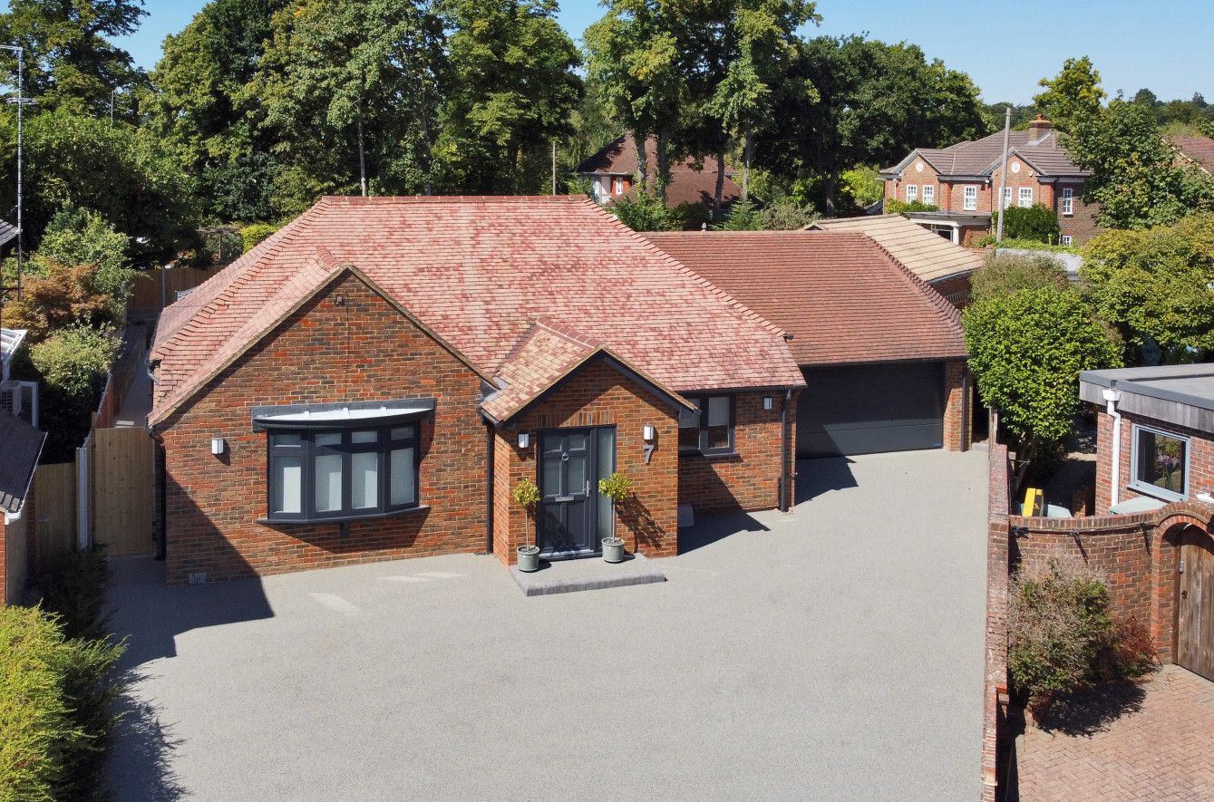 4 bed bungalow for sale in Watchetts Lake Close, Camberley GU15 Zoopla