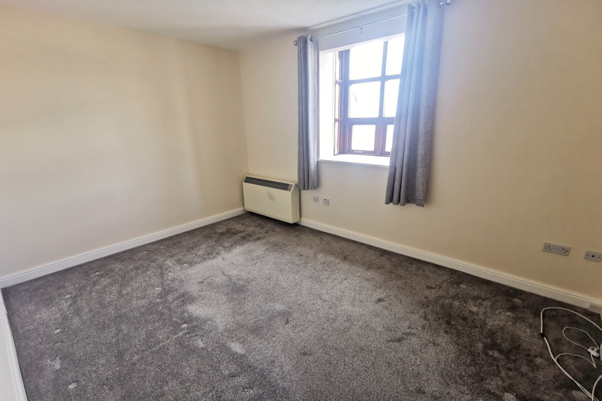 2 bed flat for sale in Meir Road, StokeOnTrent ST3 Zoopla