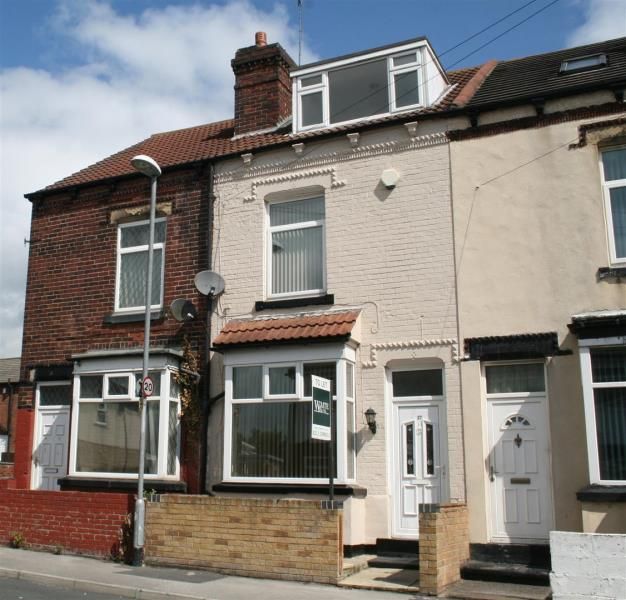 4 bed property to rent in Vermont Street, Bramley, Leeds LS13 Zoopla