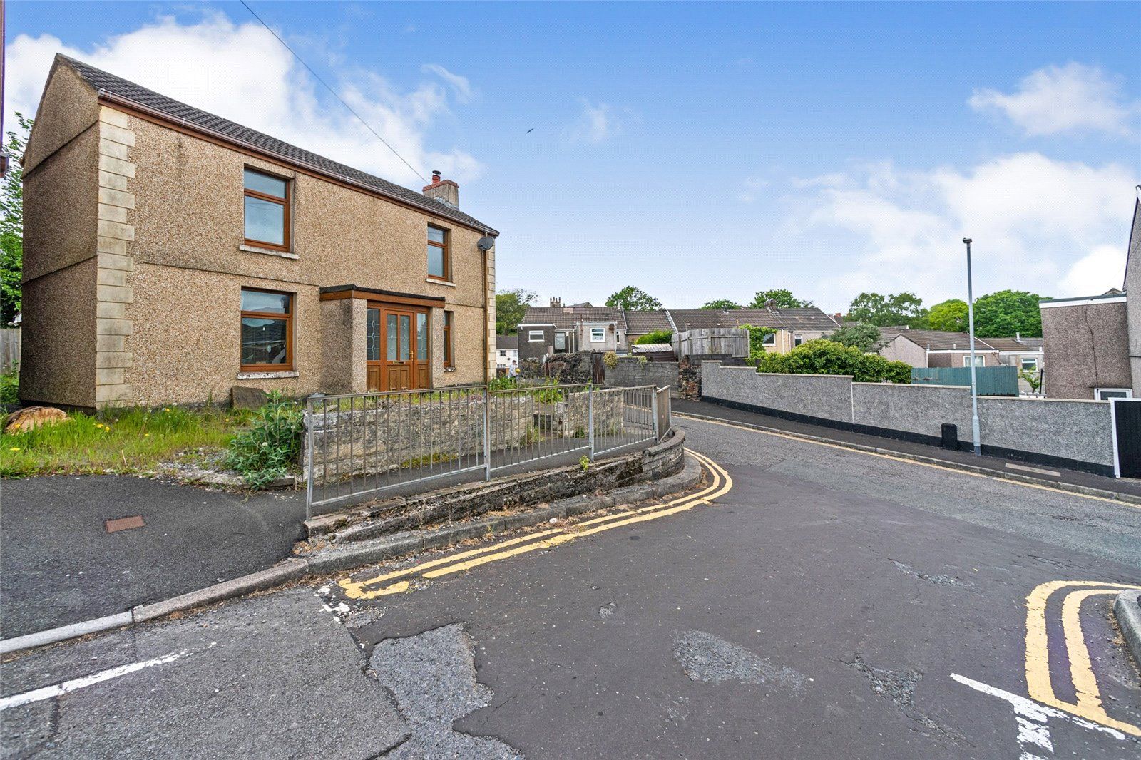 4 bed detached house for sale in Mysydd Road, Landore, Abertawe SA1