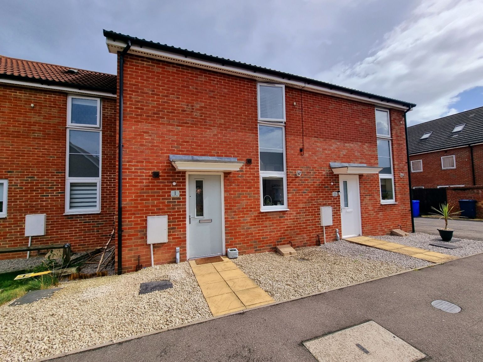 3 bed terraced house for sale in Quartz Way, Sittingbourne ME10 Zoopla
