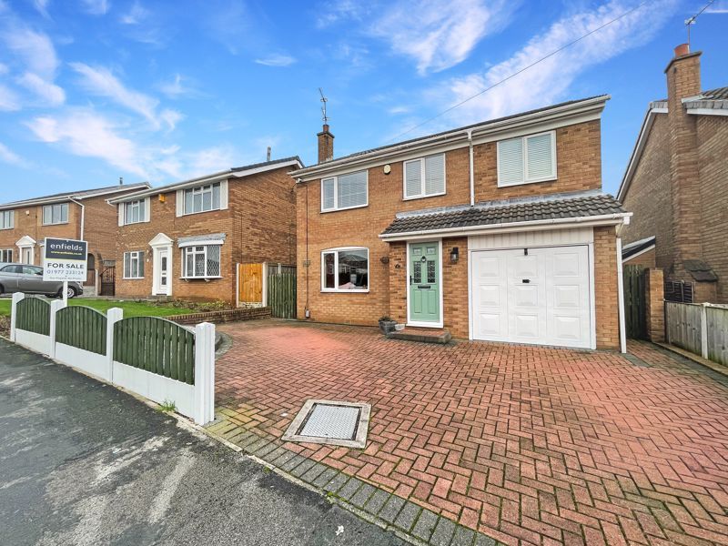 4 bed detached house for sale in Beech Crescent, Castleford WF10 Zoopla