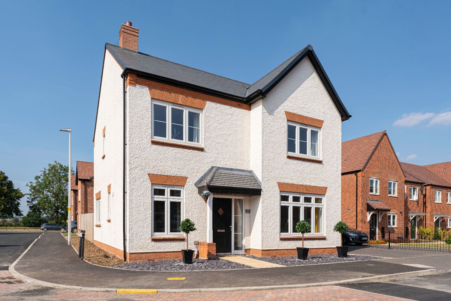 4 bed detached house for sale in Spearhead Road, BidfordOnAvon